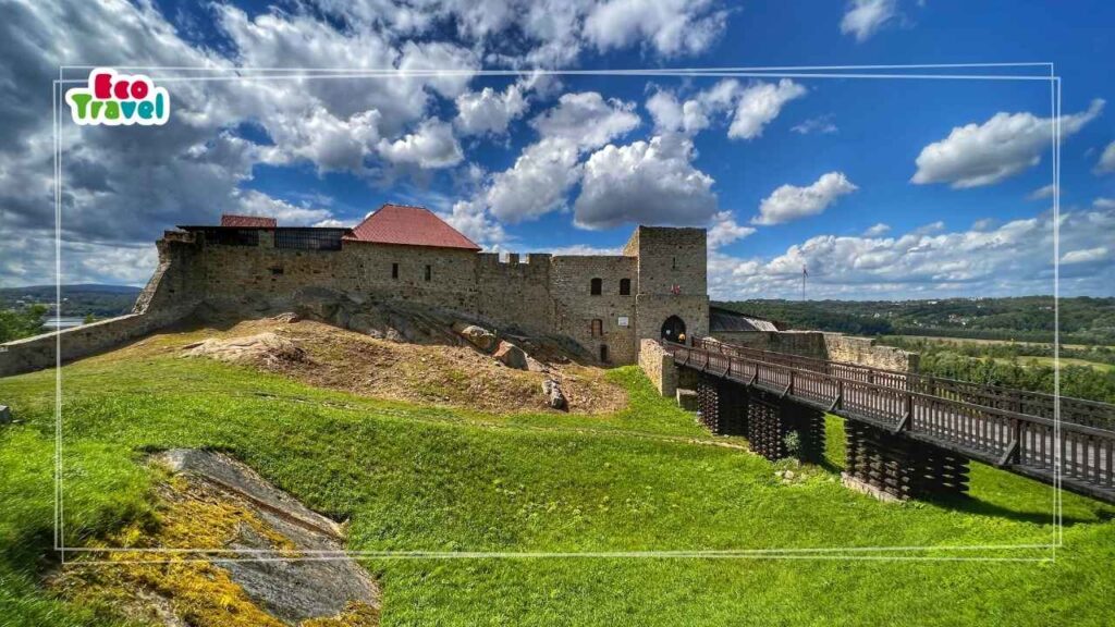 Wycieczka szkolna Nowy Wiśnicz i Dobczyce 1 dzień | Zamek + skansen + ognisko