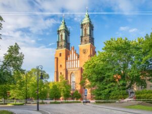 3-dniowa wycieczka szkolna do Poznania | Rogalowe Muzeum, Ostrów Tumski (Brama Poznania), animowane zwiedzanie + tematyczne gry