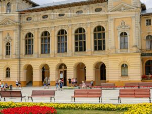 Wycieczka integracyjna Muszyna Krynica-Zdrój - 1 dzień | Zamek w Muszynie, Ogrody Sensoryczne, obiad + Jaworzyna Krynicka