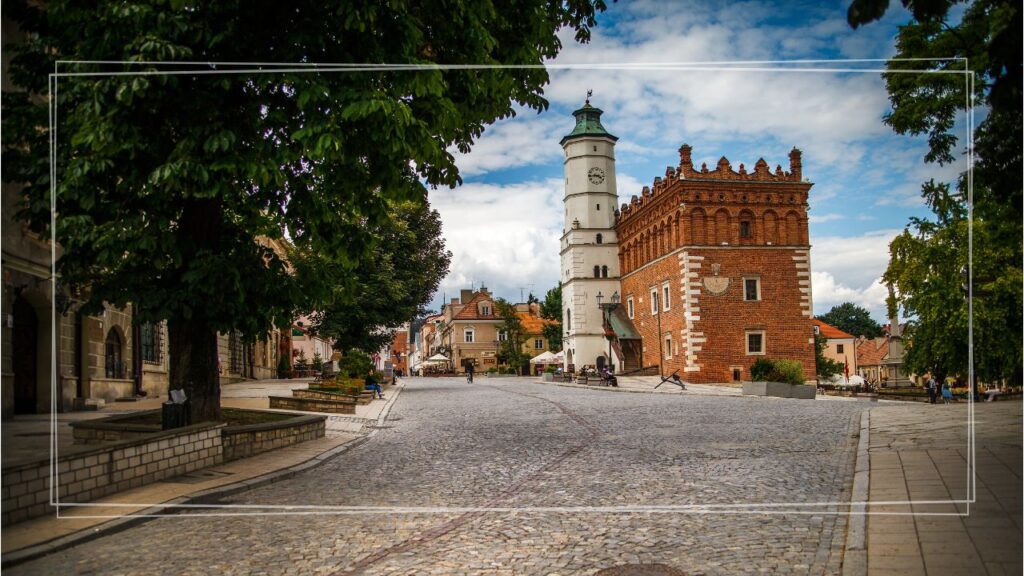 Wycieczka szkolna Sandomierz Zamek Krzyżtopór 1 dzień Podziemna Trasa Zbrojownia Zamek Królewski i obiad