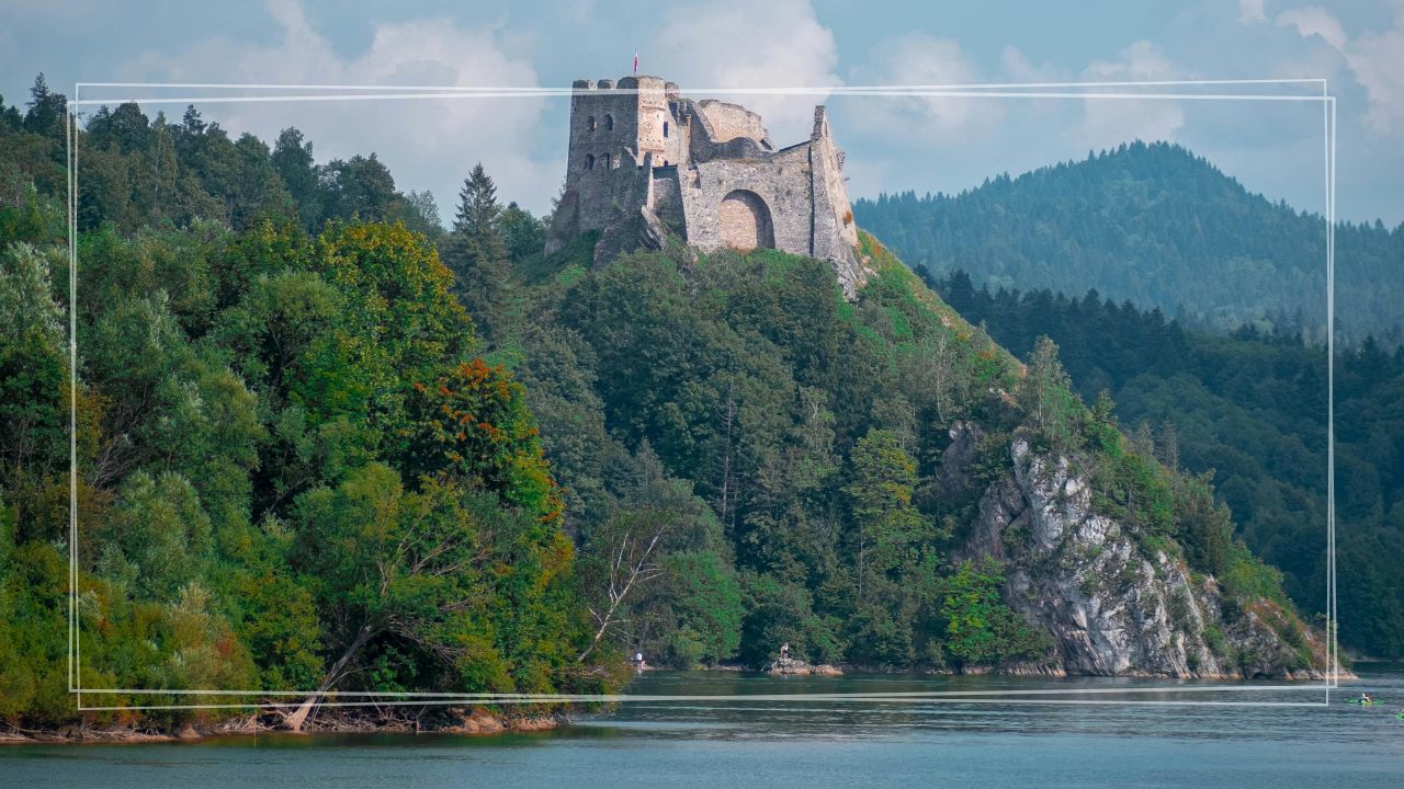 Wycieczka szkolna Szczawnica 1 dzień | Niedzica (Zamek) + rejs po Zalewie Czorsztyńskim + Wąwóz Homole + czas wolny w Szczawnicy (Palenica opcjonalnie) - obrazek 7
