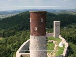 Ruiny zamku w Chęcinach – wycieczka szkolna Góry Świętokrzyskie 1 dzień